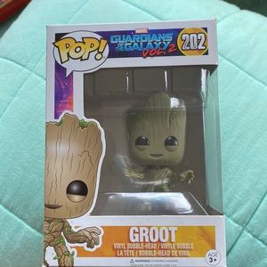 Groot funko pop guardians of the galaxy volume 2
